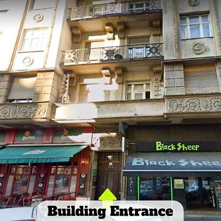 Black Sheep Budapest Hostel&Apart Buitenkant foto